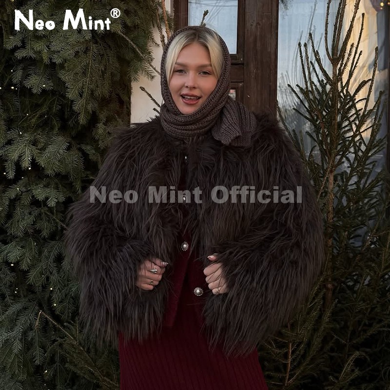 Streetwear Girl Brand - Neo Mint invierno 2025 borlas abrigo