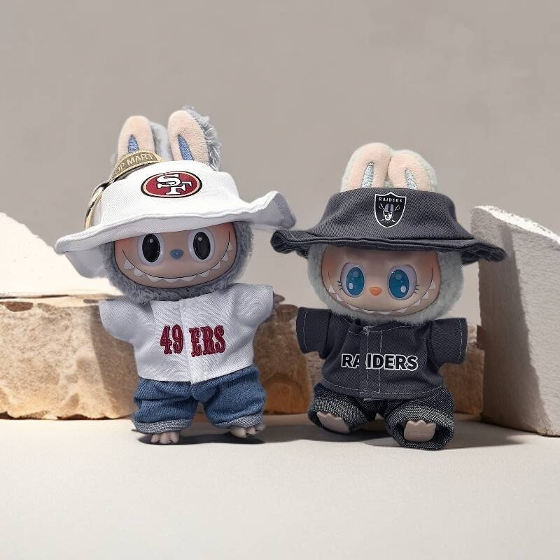 Labubu lleva un colgante Labub - Streetwear Brand Keychain reseña y precio