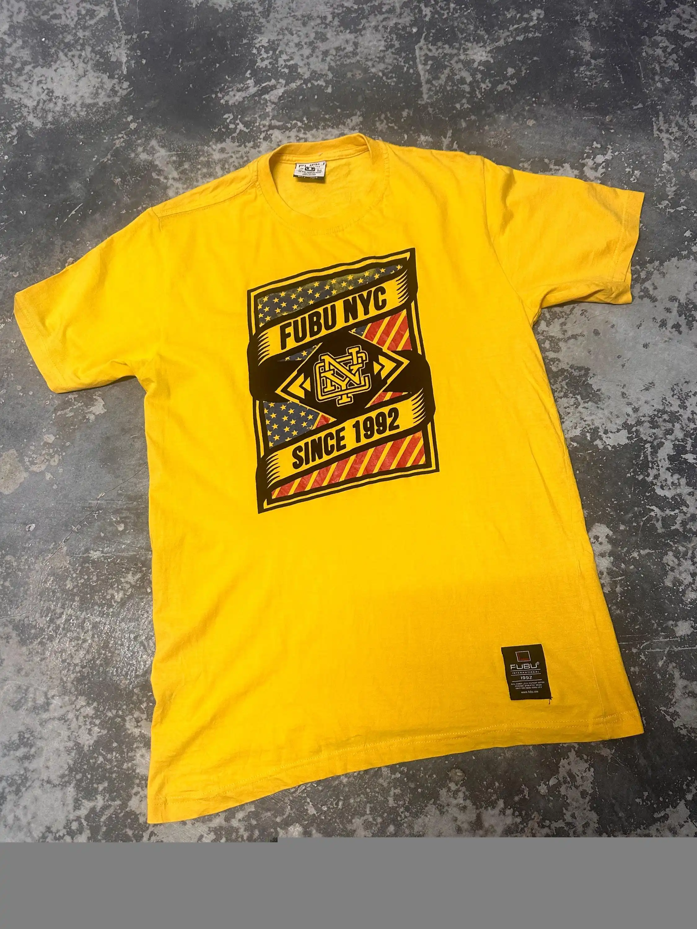 Camiseta Vintage Fubu New York - Streetwear Brand New York reseña y precio